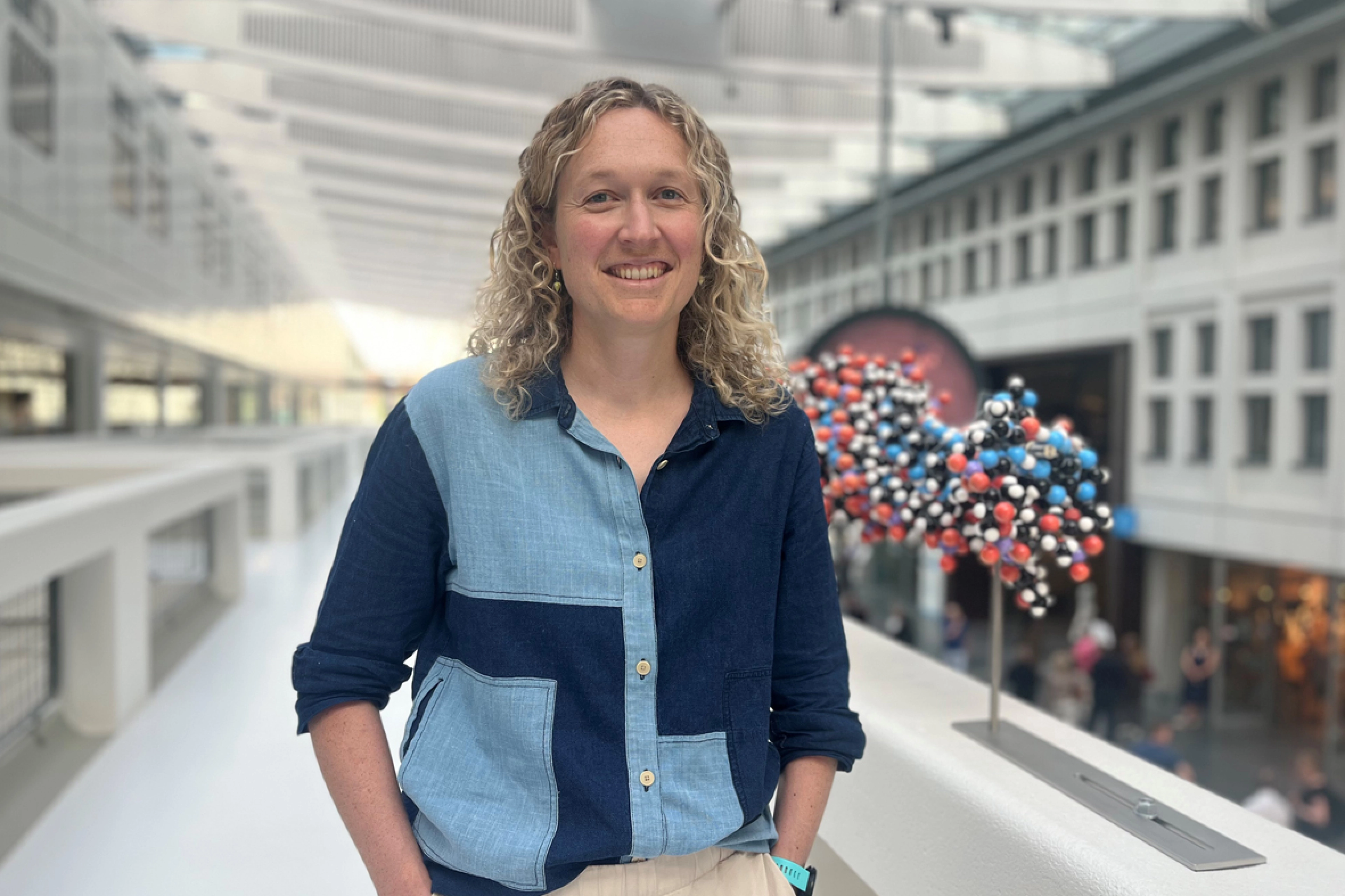 Image of Dr. Helen Ray-Jones, researcher in the Population Genomics group at the Erasmus MC